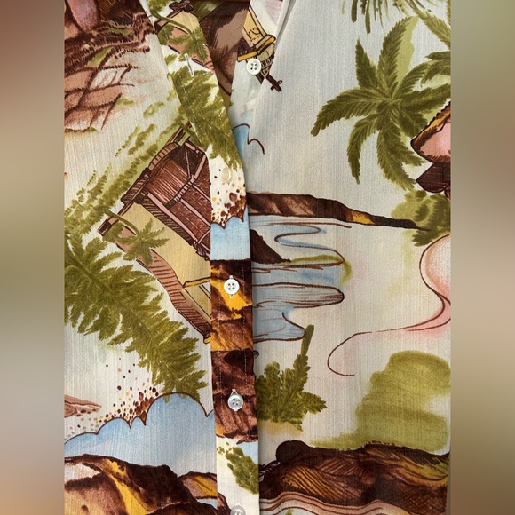 VTG. 1970s Lady Manhattan Button Down - Picture 4 of 6